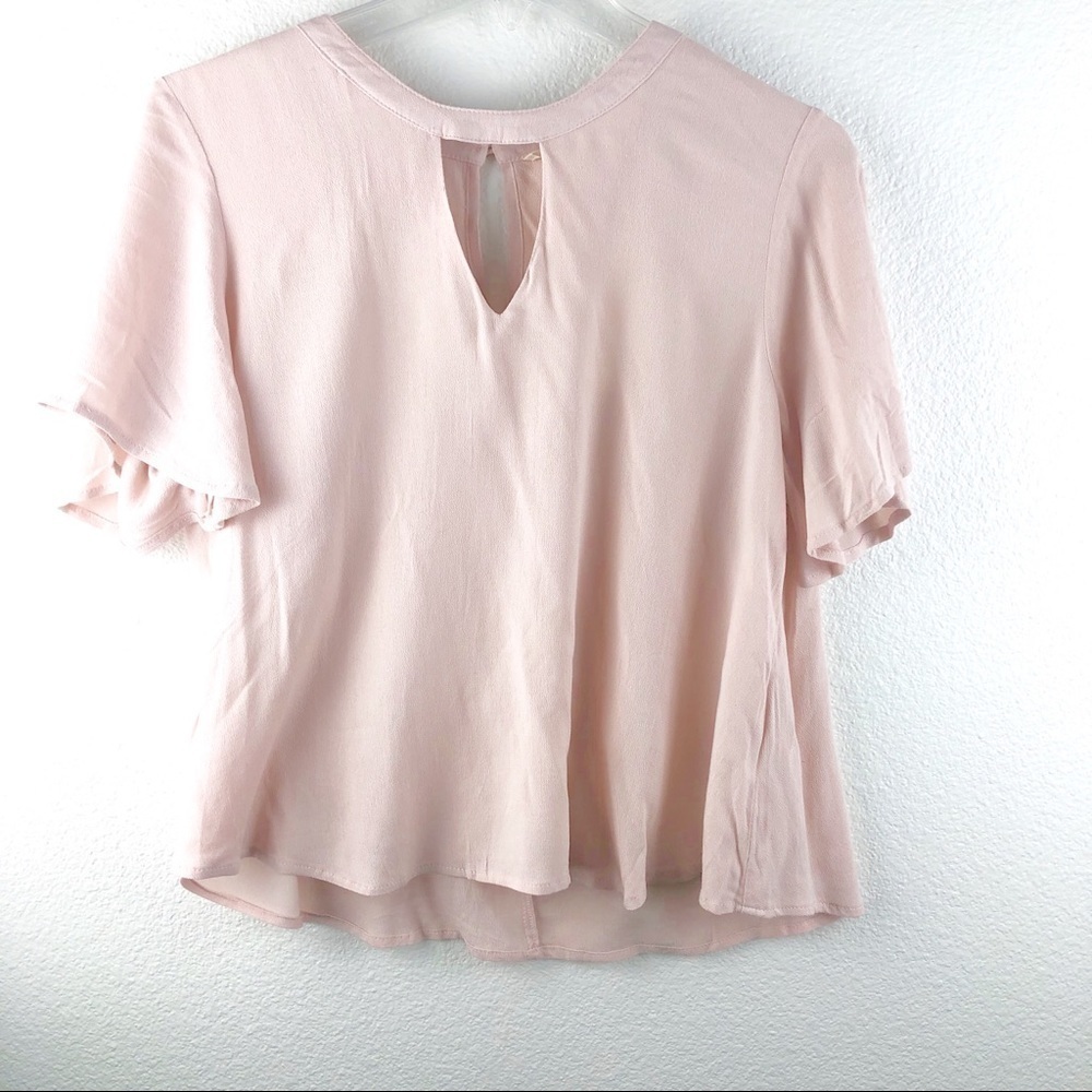 Women’s Elodie Shirt Size Small 💁🏻‍♀️!